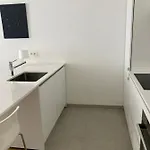 Renovated With Terrace South גנט