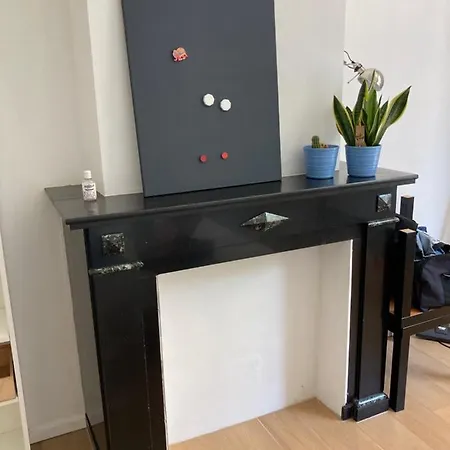 Renovated With Terrace South 헨트